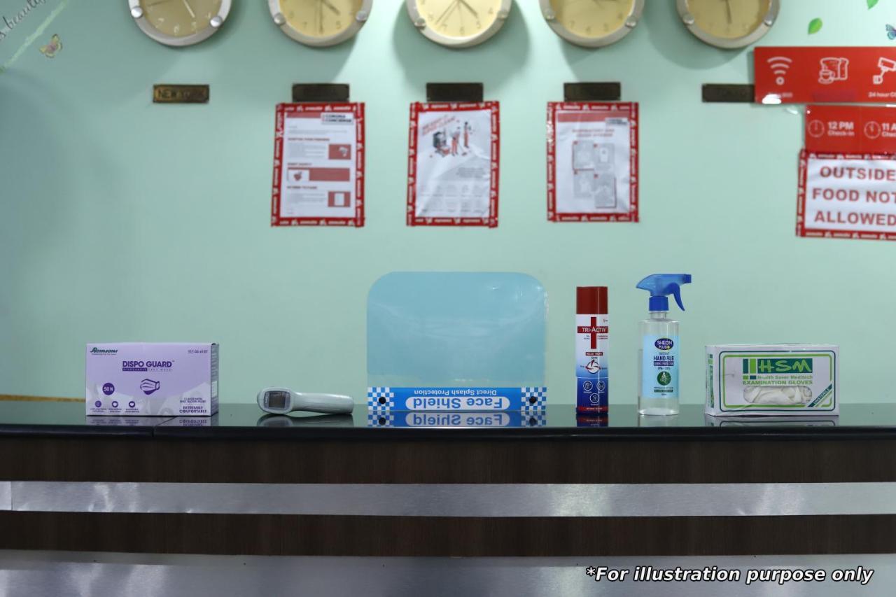 Vaccinated Staff- OYO 11548 Hotel Mrunal Palace Aurangābād Esterno foto